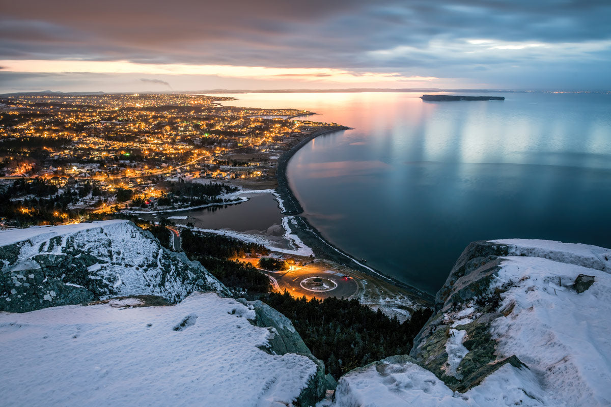 Ray Mackey's' Topsail Bluff Winters print close-up
